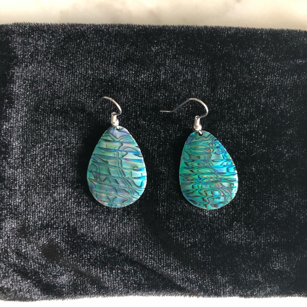 FINAL DAYS- 2/13 DONATION: Vintage abalone earrings